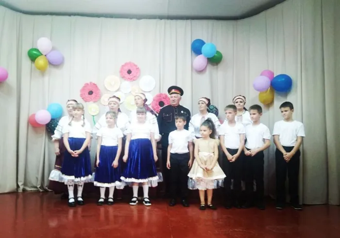 photo_5256196035456388514_y