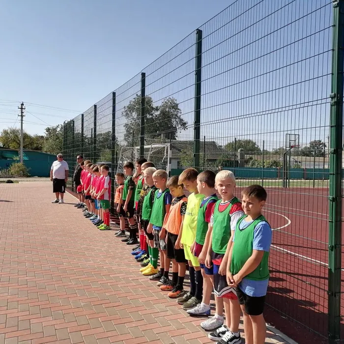 photo_5416020345590242529_y