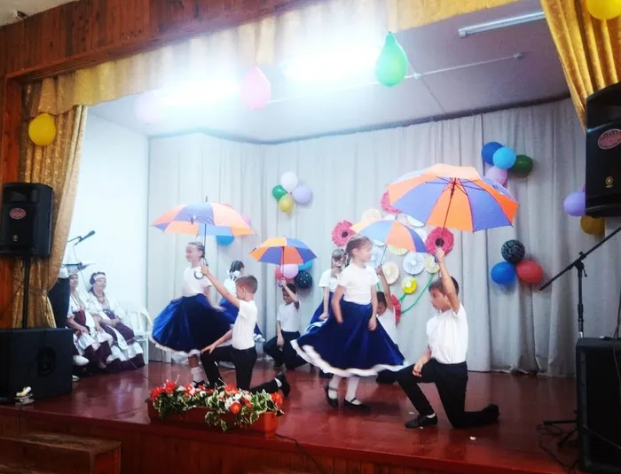 photo_5256196035456388511_y